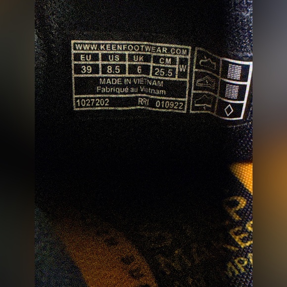 Keen Women's NXIS Speed hiking shoes in a purple colorway size 8.5 - Picture 10 of 11